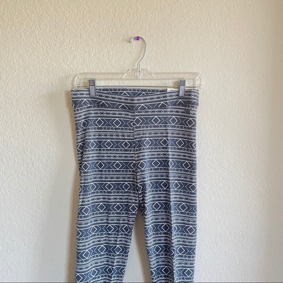 NWT Victoria’s Secret PINK Gray Fashion Leggings - Picture 4 of 8